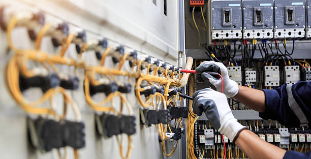 Professional Electrician technician working in Highland Park, PA